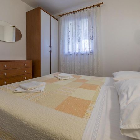 Apartments Dino Crikvenica Luaran gambar