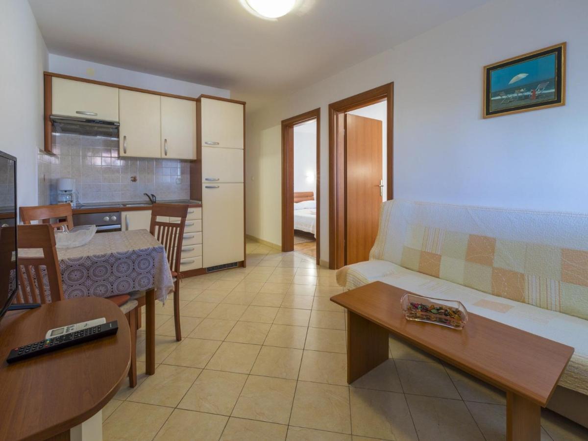 Apartments Dino Crikvenica Luaran gambar