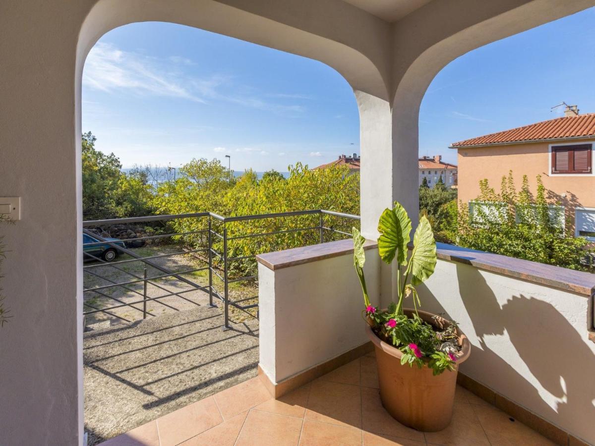 Apartments Dino Crikvenica Luaran gambar