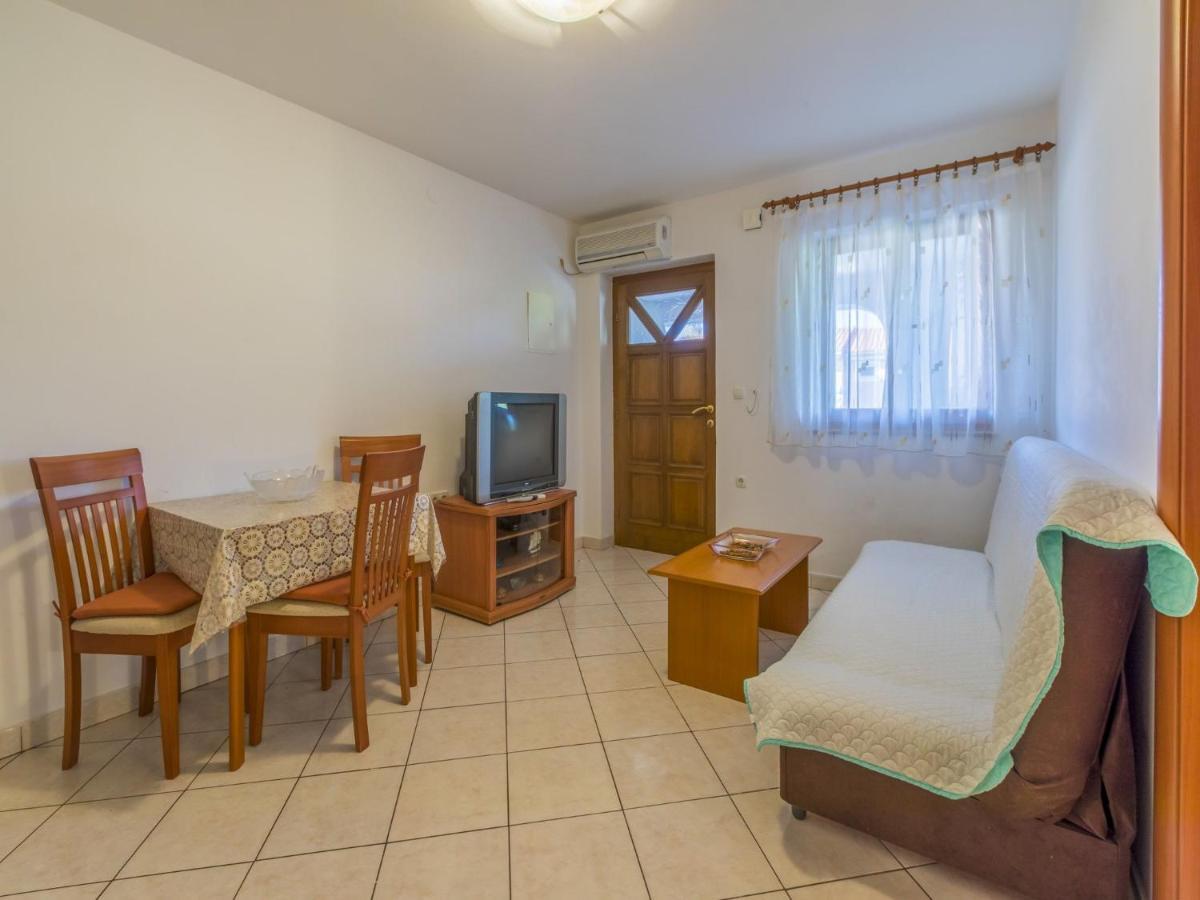 Apartments Dino Crikvenica Luaran gambar