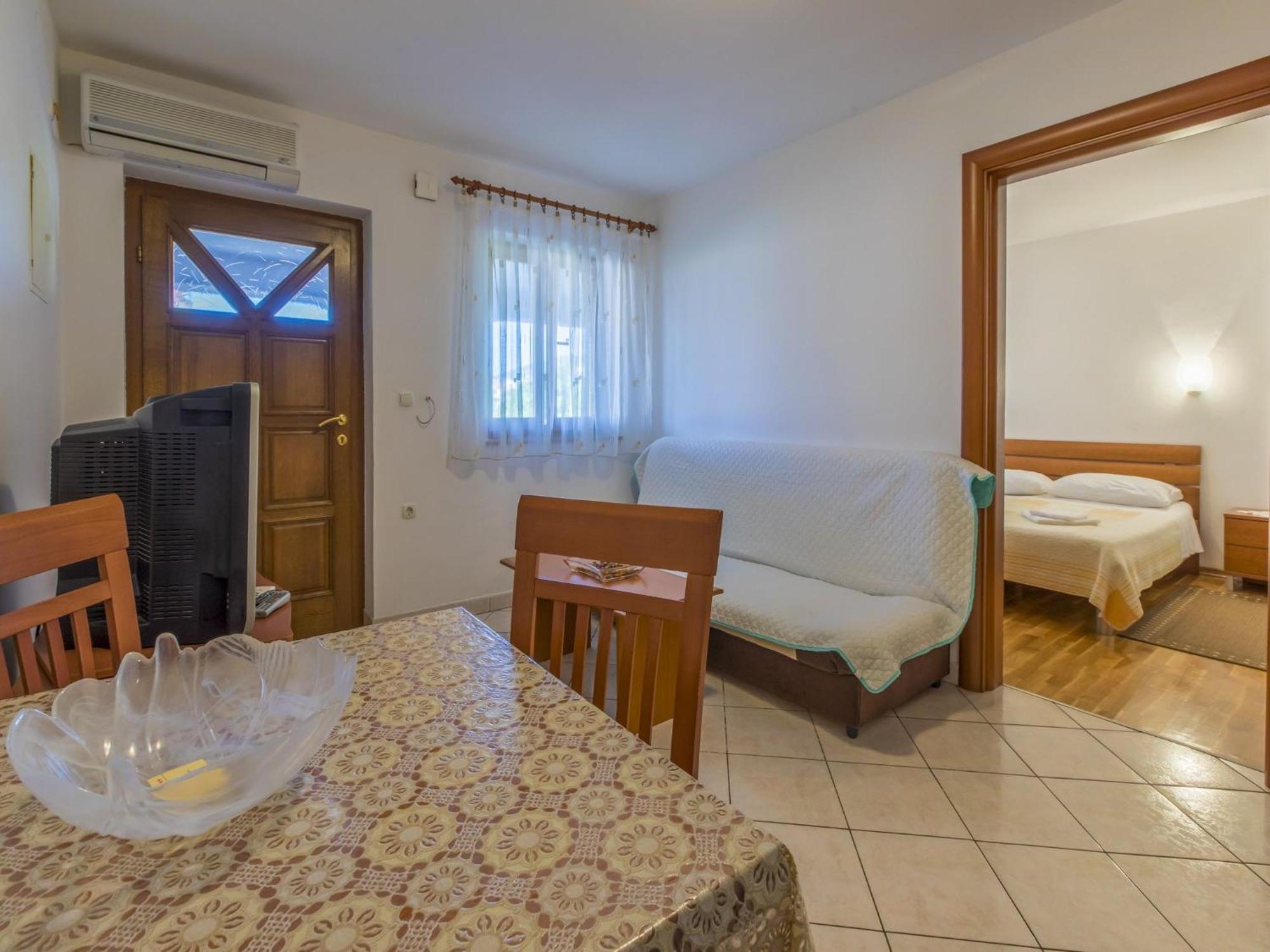 Apartments Dino Crikvenica Luaran gambar