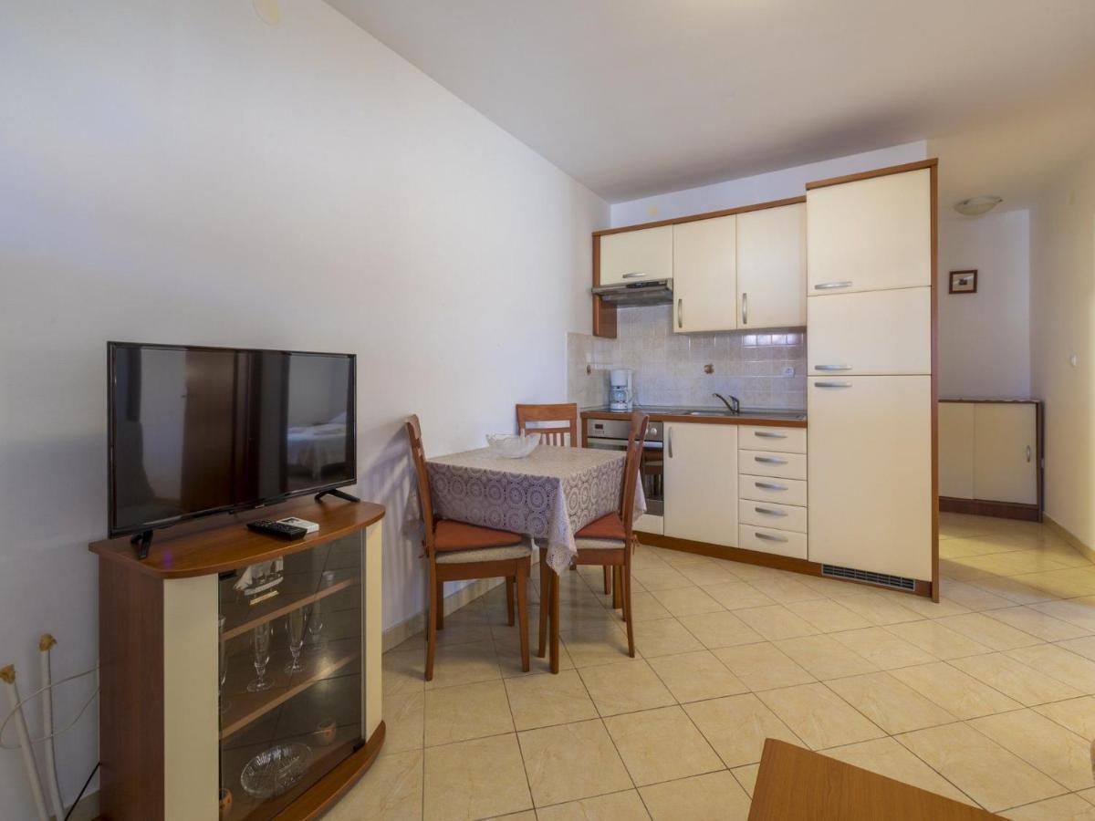 Apartments Dino Crikvenica Luaran gambar